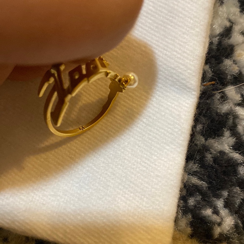 Dior J'ADIOR RING Gold-Finish Metal with a White Resin Pearl and a White Crystal - Picture 6 of 13